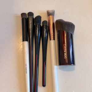 Brush set